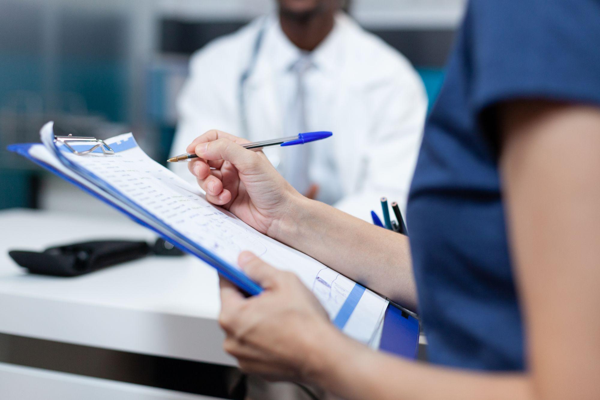 Check-ups regulares no trabalho:  como promover a detecção precoce de doenças